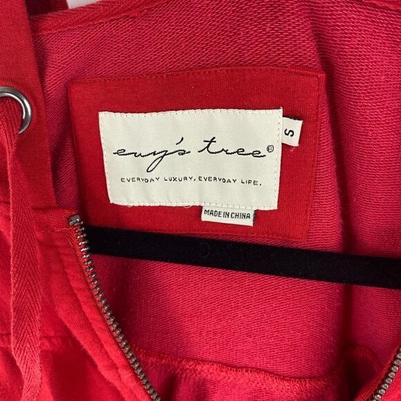 Evy’s Tree red hooded zip up Veronica top - Picture 4 of 7